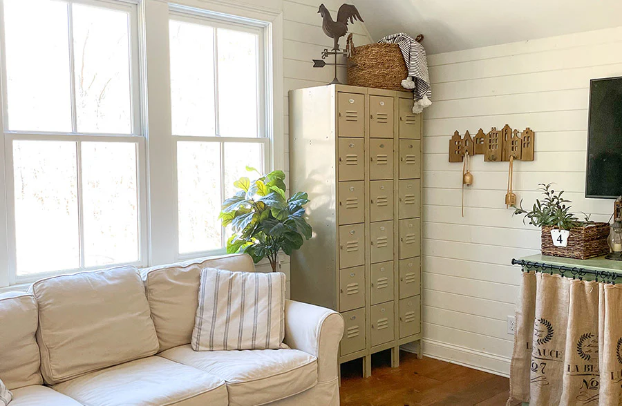 Wooden Houses Skyline Wall Hooks