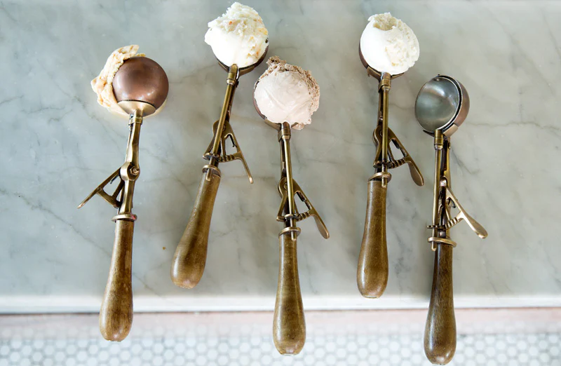 Vintage Style Ice Cream Scooper
