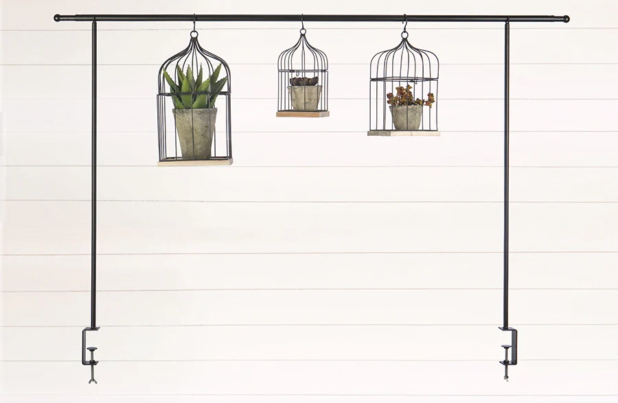 Overhanging Tabletop Planter Display