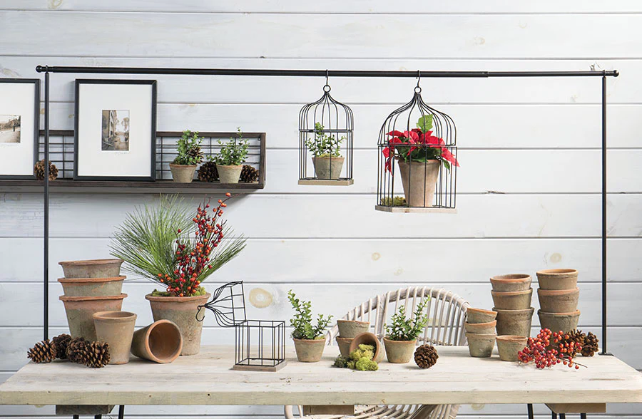 Overhanging Tabletop Planter Display