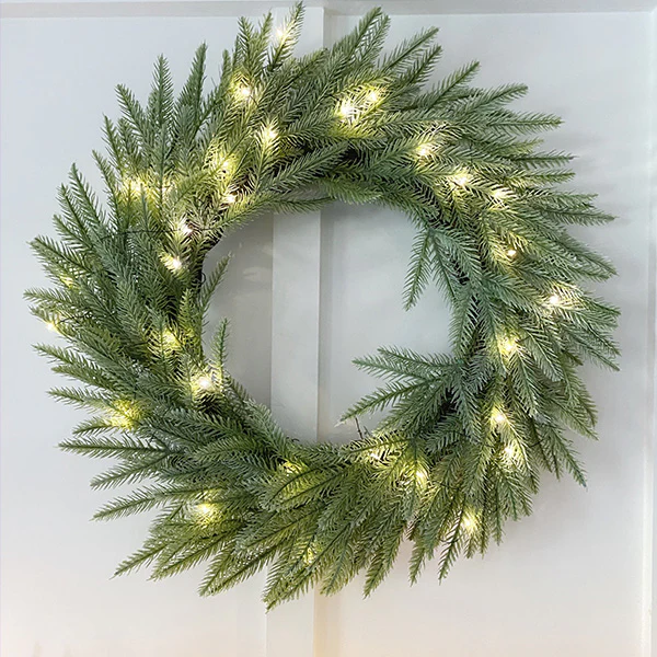 Pre-Lit Christmas Wreath