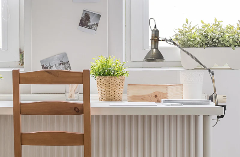 Metal Dockyard Clip-on Desk Lamp