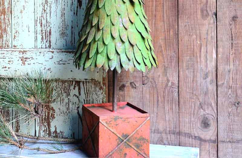 *HUGE* 39 Rustic Metal Christmas Tree