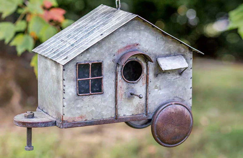 Metal Happy Camper Birdhouse