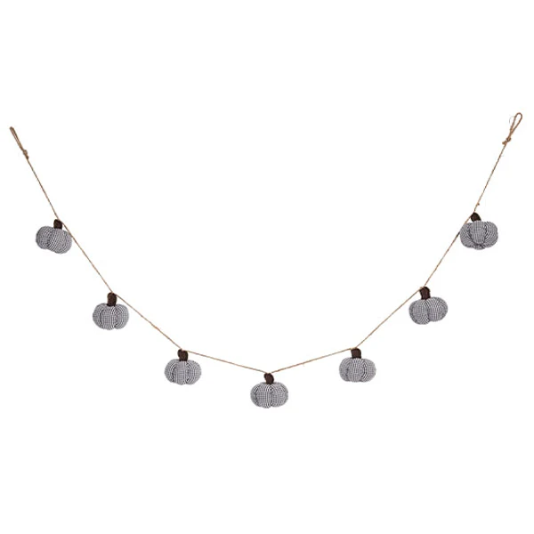 Felt Buffalo Check Pumpkin Garland
