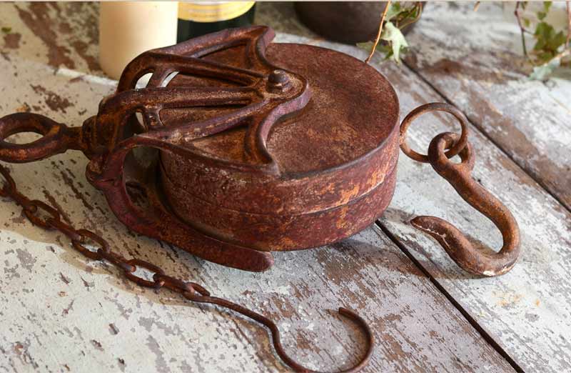 *LARGE Distressed Pulley Hook