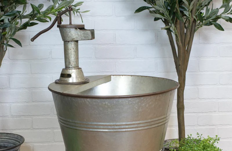 Galvanized Metal Standing Wash Bin