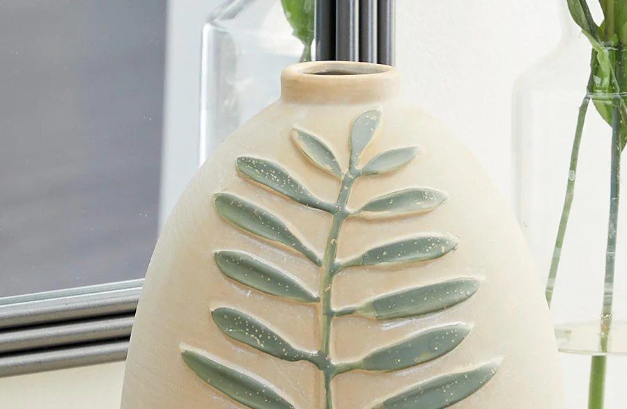 Ceramic Leaf Vase