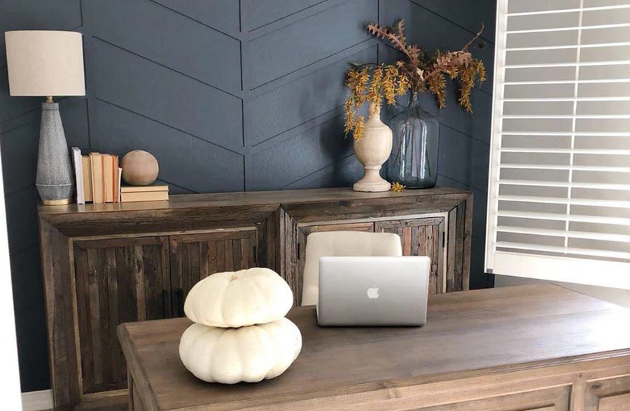 Gold Accented Table Lamp