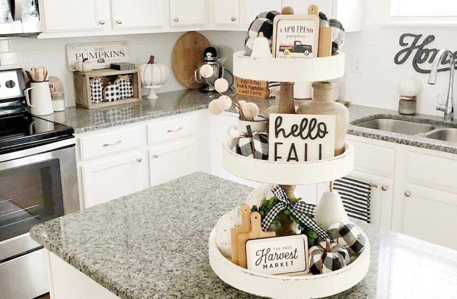 Chippy Antique White Dessert Display Stand