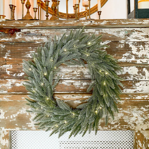 Pre-Lit Christmas Wreath