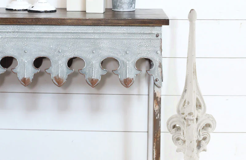 Chippy Distressed Finial Sculpture