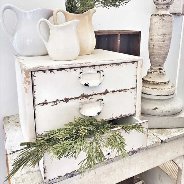 Chippy Vintage Drawer Organizer | DES Exclusive