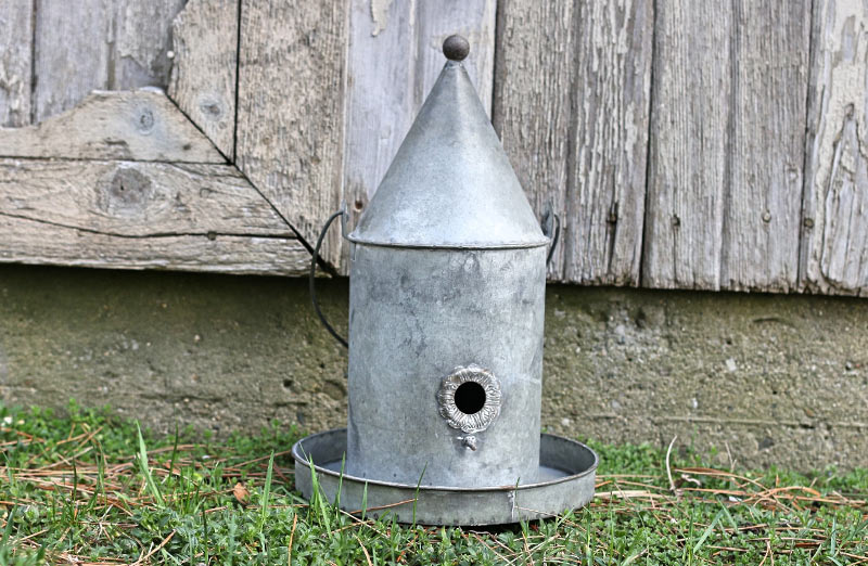 Cone Top Birdhouse