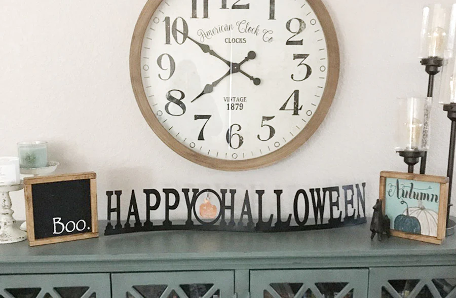 Happy Halloween Table Sign