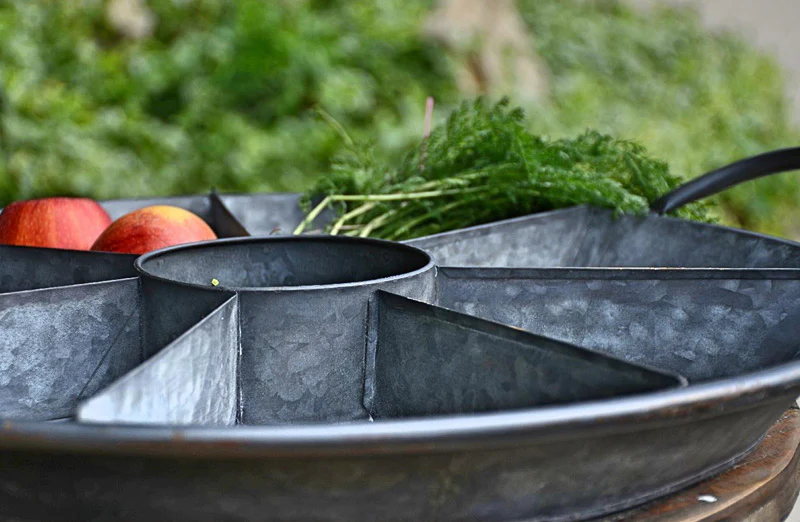 Round Divided Metal Tray