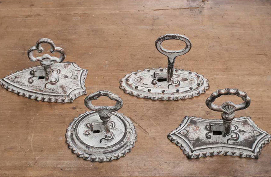 Vintage Key Metal Hooks, Set of 4