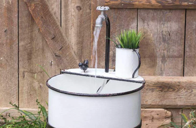 Enamel Inspired Sink Fountain